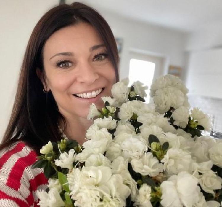 L’azalea della ricerca di Fondazione Airc fiorisce per la salute di tutte le donne