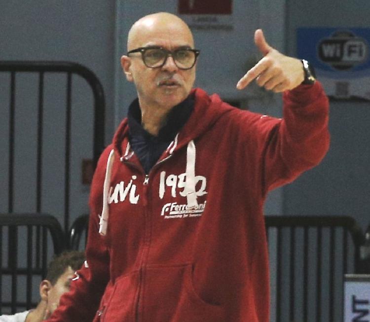 Basket, Juvi Ferraroni e coach Crotti avanti per altri due anni