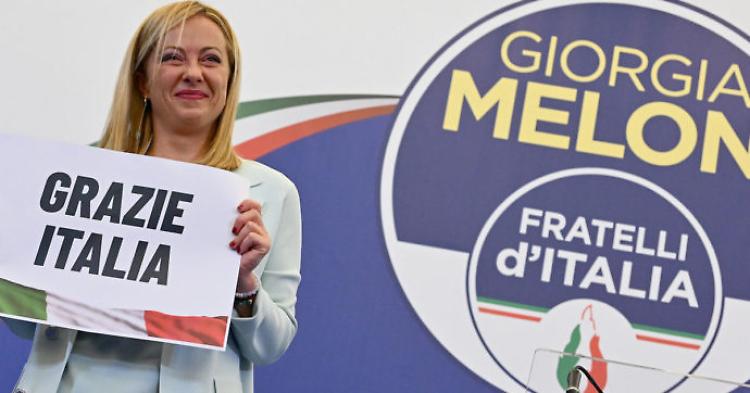 Elezioni politiche: il centrodestra vince. Tensione Pd-Terzo polo