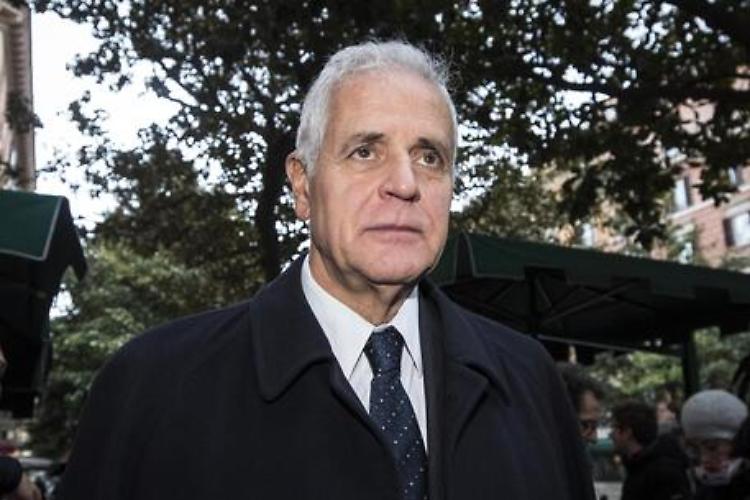 Formigoni ottiene l'affidamento, insegnerà italiano alle suore straniere