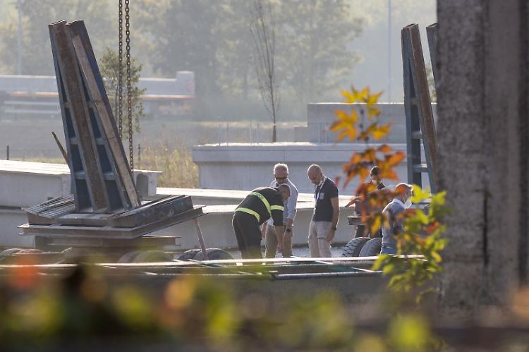 Incidente sul lavoro a Costa: operaio morto schiacciato, un piolo ha ceduto