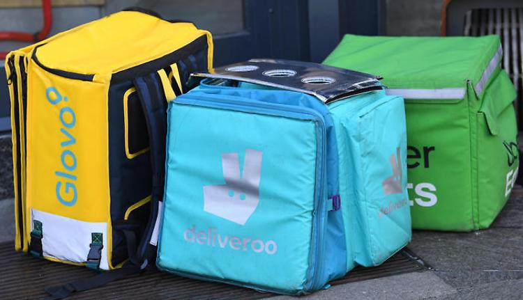 Rider pedala 50 chilometri per una consegna, il cliente si pente