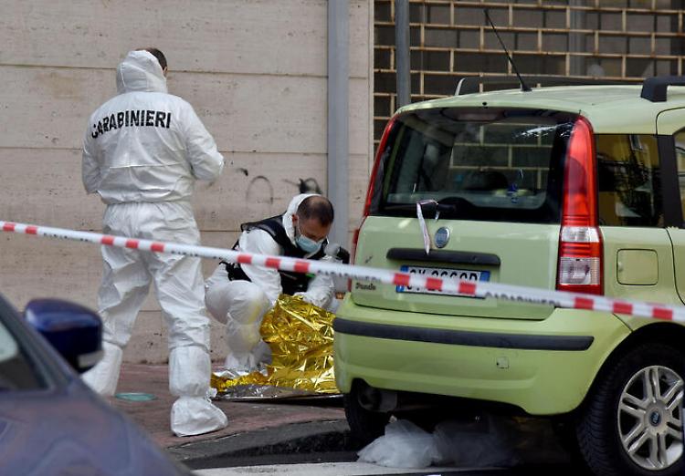 Due donne uccise in due zone diverse di un paese del Catanese