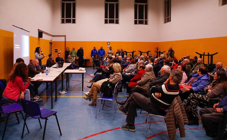 Fusione, prima ‘vittima’: «Via la vice sindaca» 