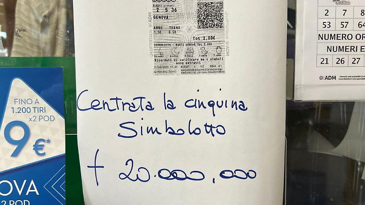 Gioca 2 euro e ne vince 21mila centrando una Cinquina Simbolotto