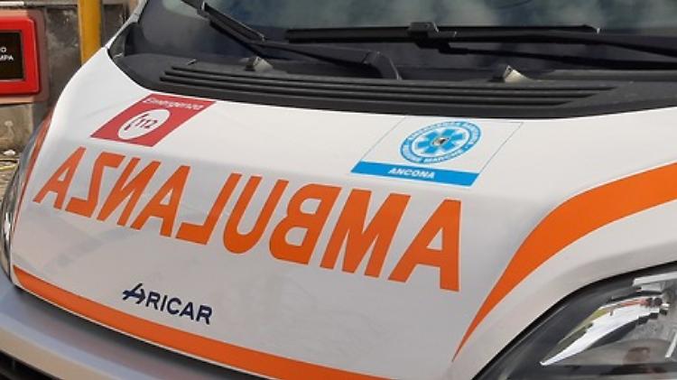 Scontro frontale nel Tarantino, 3 morti e un ferito