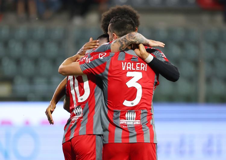 Calcio, Cremonese-Salernitana, 1-0 al 25'