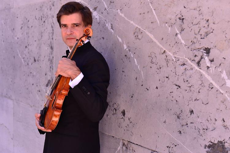Il violinista Fabrizio Von Arx e il pianista Kit Armstrong si esibiscono