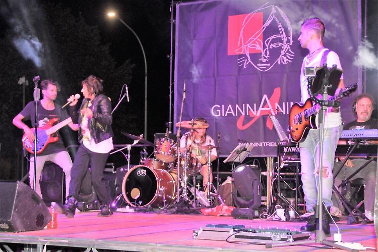 Serata tutta dedicata al rock italiano con la band "GiannAnima"