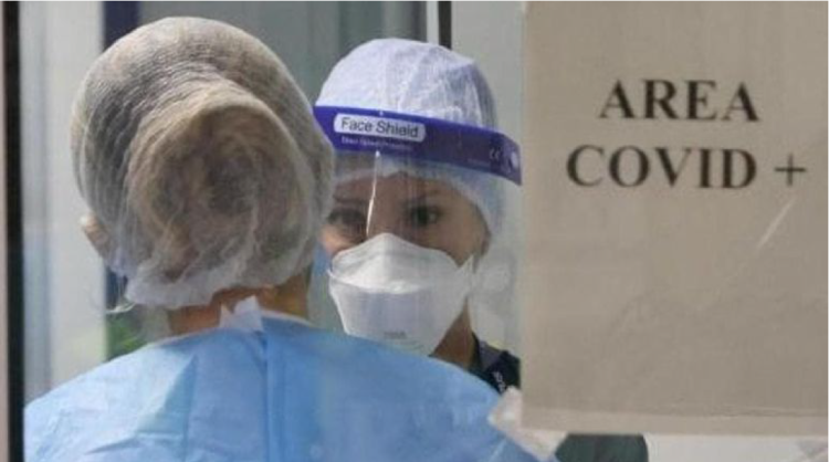 Il Covid rialza la testa, i tamponi sono raddoppiati