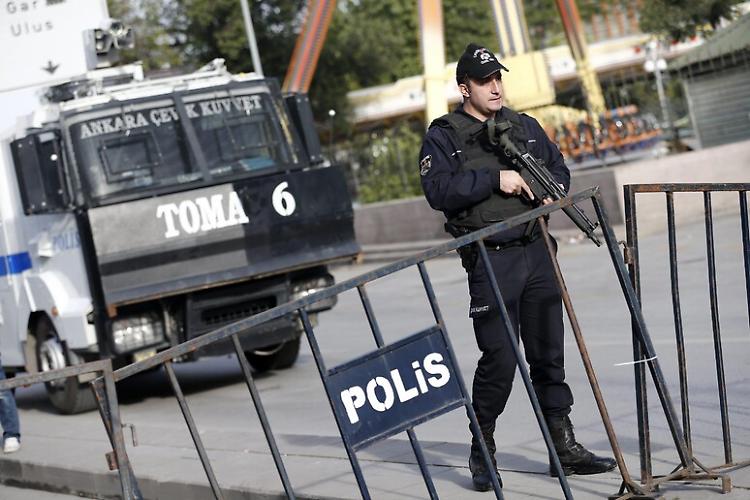 Turchia, attacco terroristico davanti al ministero dell'Interno ad Ankara