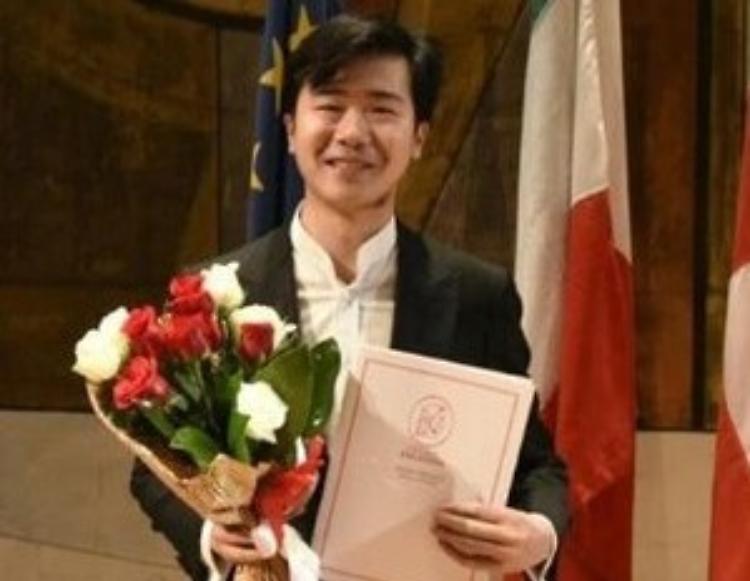 Il violinista tedesco Simon Zhu vince il Premio Paganini
