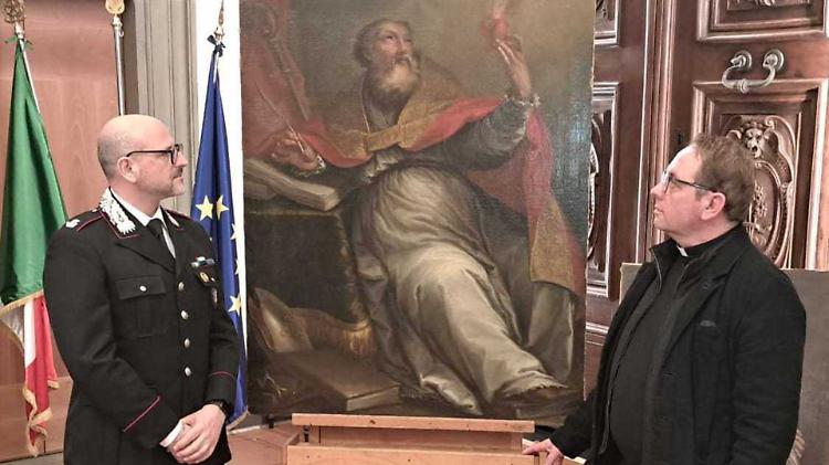 Dipinti rubati dalle chiese: Sant’Agostino e la Madonna tornano a casa