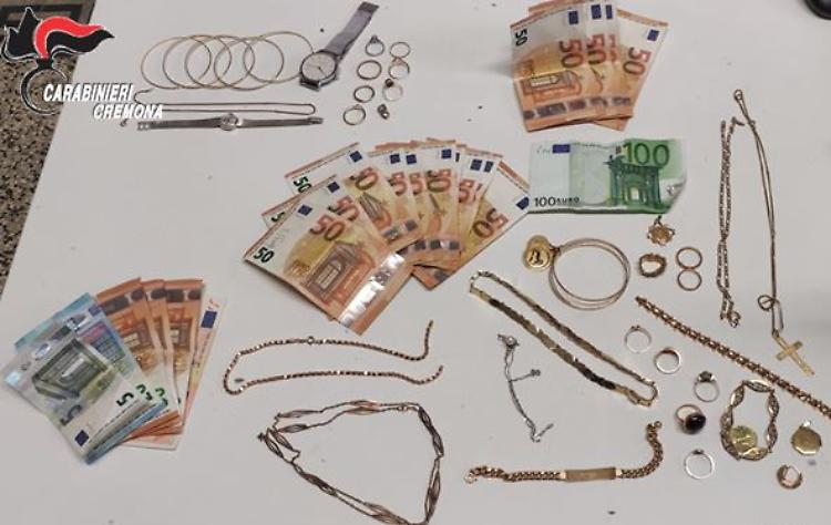 Finto incidente, anziana truffata: via 3.100 euro