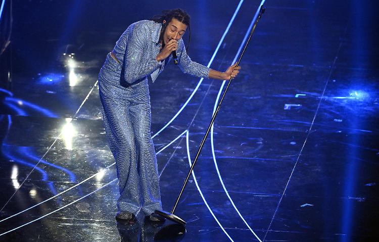 Ghali e l'Alieno a Sanremo: dietro le quinte del brano "Casa Mia"