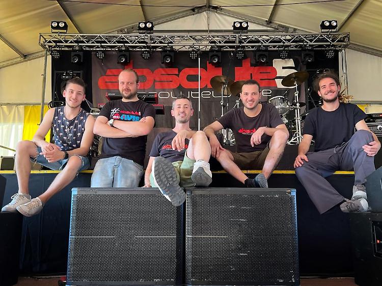 Aperitivo in musica con i fantastici Absolute5
