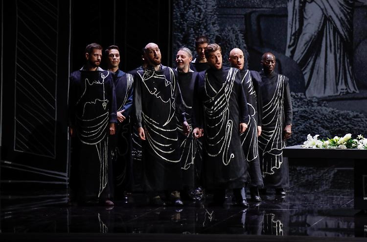 Orfeo contemporaneo Più umano che divino 