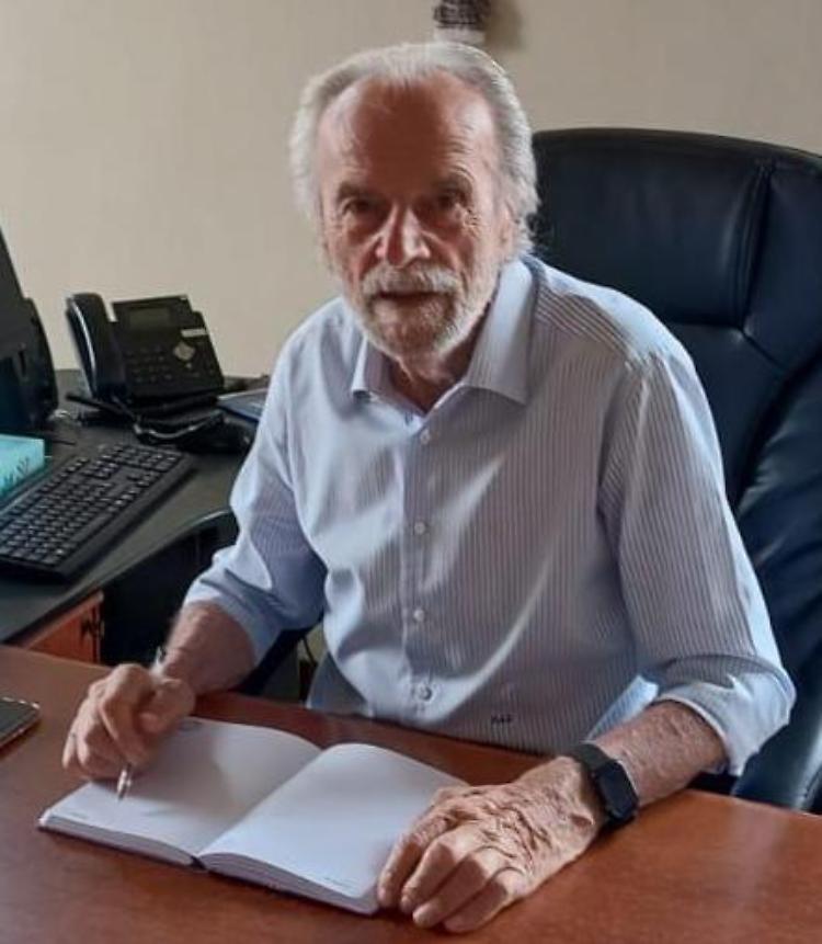 Sindaco filantropo: beneficenza da 160mila euro