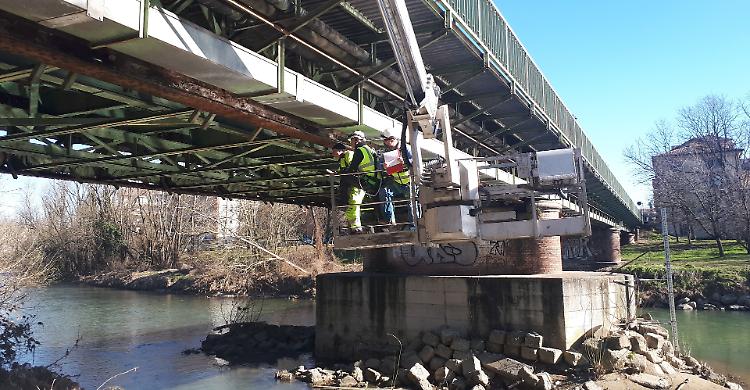 Ponte di via Cadorna, nuove verifiche sulla pila centrale