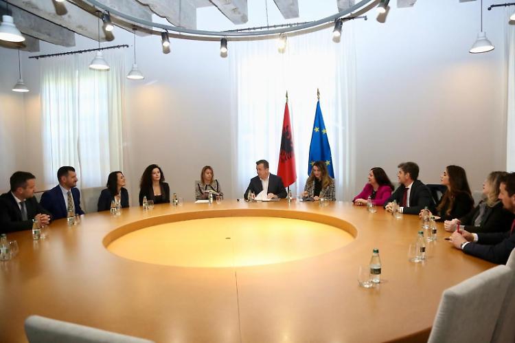 Tavolo sulla comunit&agrave; albanese, c'&egrave; la cremonese Halili