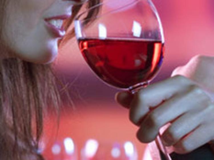 Le cene di lusso e il cibo a &lsquo;sbafo&rsquo;. Dal giudice la truffa del delivery