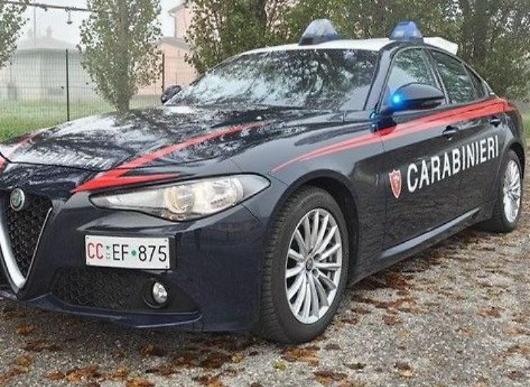 Su di giri al bar, la festa finisce in cella