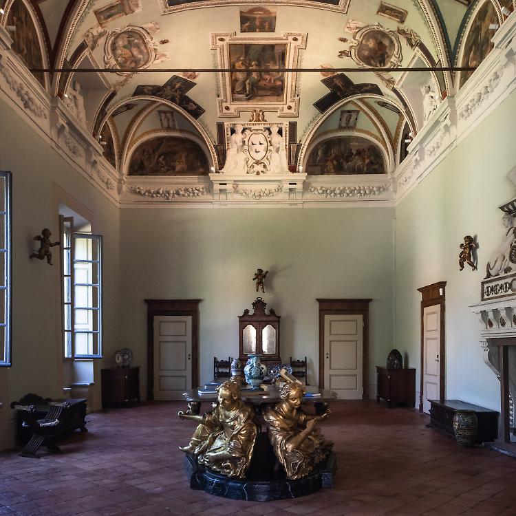 Visita guidata a Palazzo Zurla de Poli