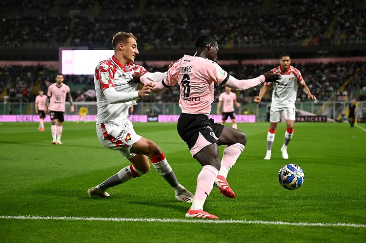 Palermo-Cremonese: le formazioni