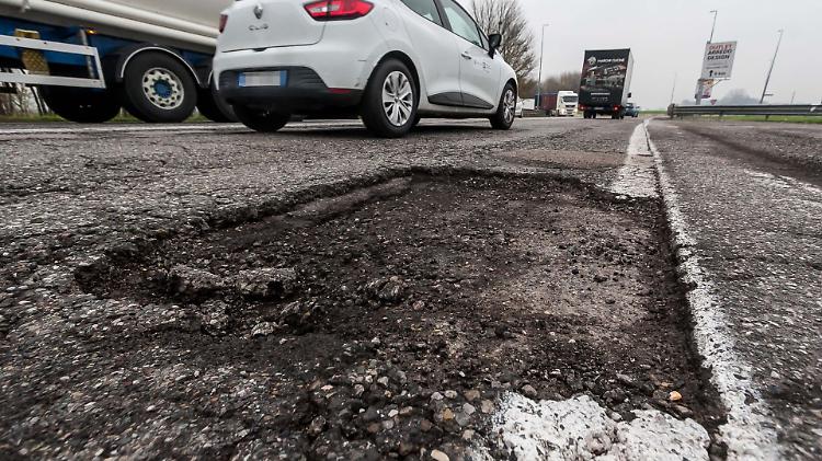 C'è il piano anti-buche... ma mancano i soldi
