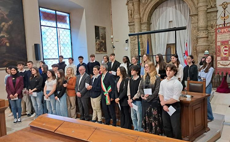 Borse di studio della Resistenza consegnate in Comune nel giorno della Liberazione