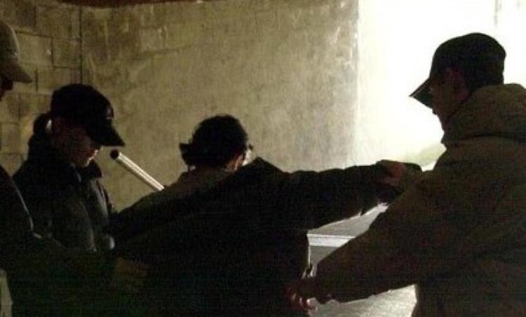 «Avete una sigaretta?»: pestato dalla baby gang