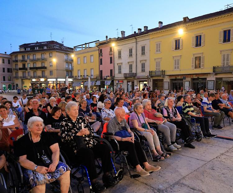 Piazza Spagna in festa: domenica di musica, musei e fuochi d’artificio 