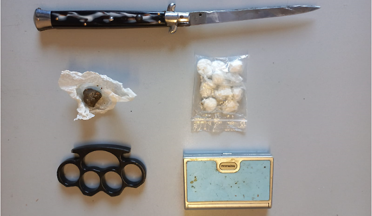 Spaccio di cocaina a domicilio: pusher arrestato, segnalato l'acquirente