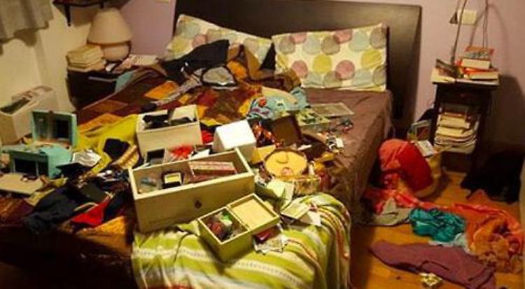 «La casa a soqquadro, ti senti come violato»