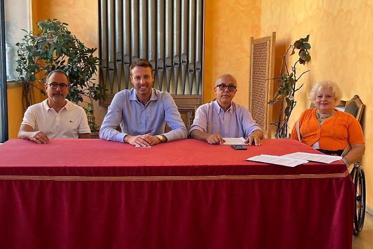 «Pedane in bar e negozi», dal Comune lettera ai commercianti