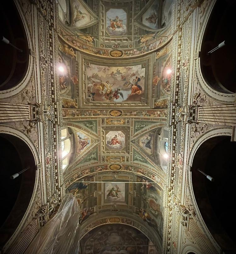 Gli affreschi splendono in San Siro