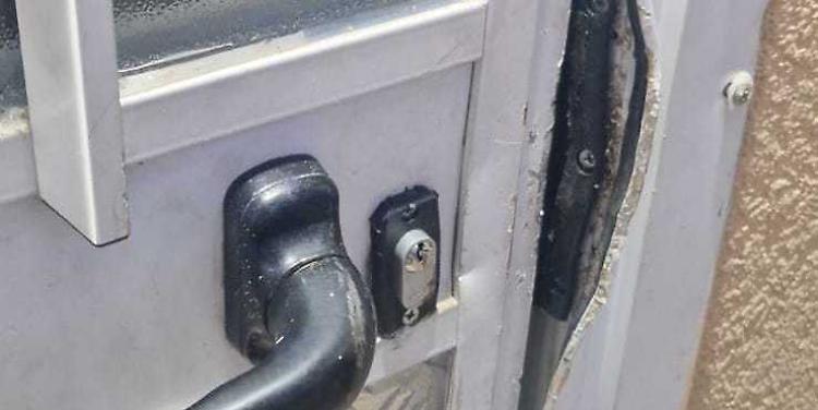 Vandali al centro sportivo, terzo caso in un mese