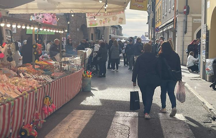 La Sagra delle Radici fa centro, nel borgo appassionati da tutto il Nord Italia