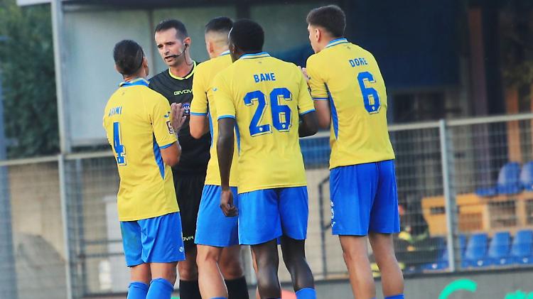 Pergolettese sconfitta sul campo della Pro Vercelli (2-0)