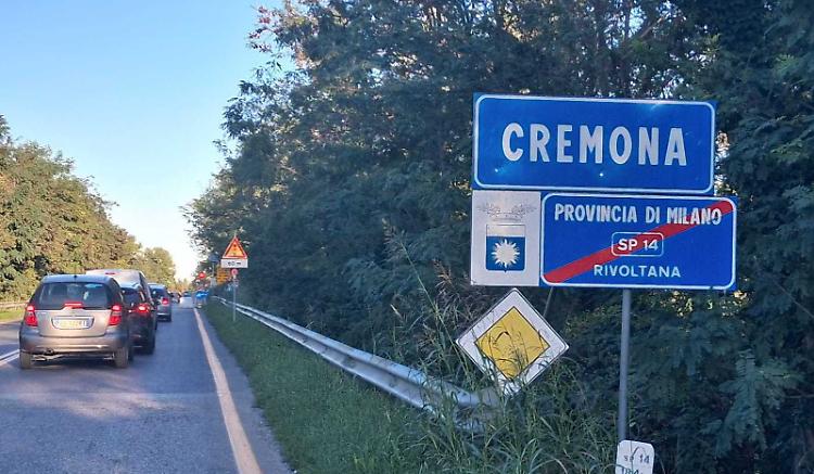 Ponte dimezzato, tutti a passo di lumaca