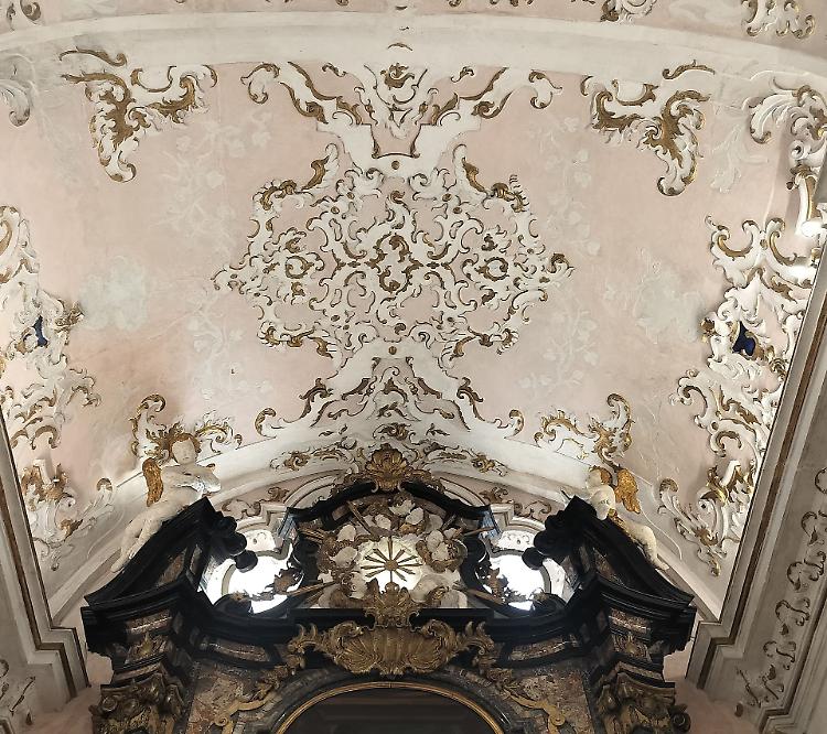 San Leonardo, gli affreschi sono per tutti