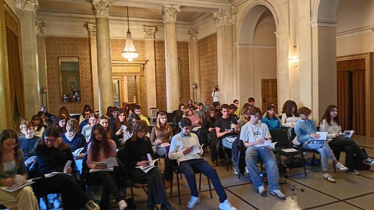 Sguardi e penna affilati: ecco i 52 cronisti teatrali