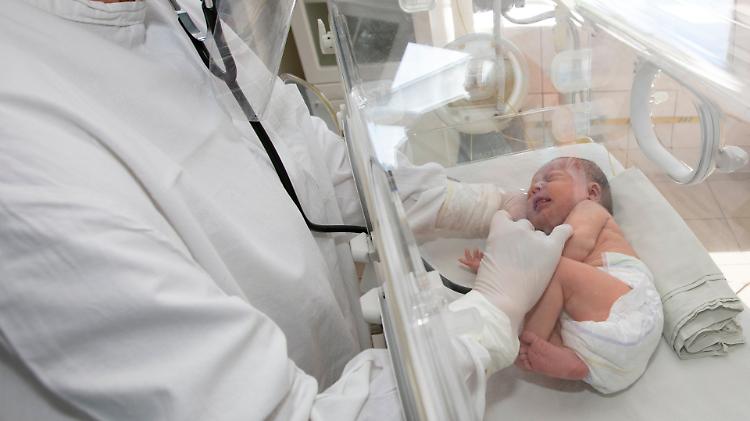 Giornata Mondiale della Prematurità: a Crema iniziative per la salute dei neonati prematuri