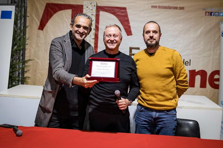 Torrone d&rsquo;Oro 2025 a Persegani: la tradizione cremonese premia il suo narratore del gusto