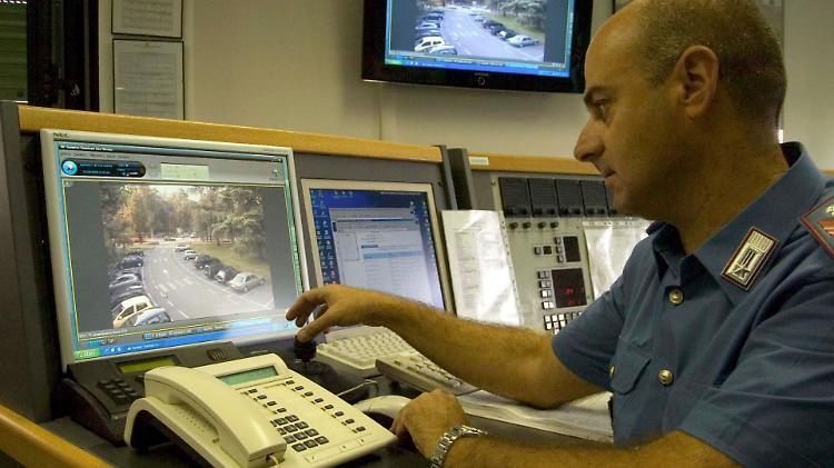 Telecamere con l’AI: rete anti criminalità