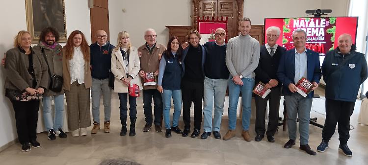 Incendio e ritardo forzato, ma Crema si illuminerà per Natale