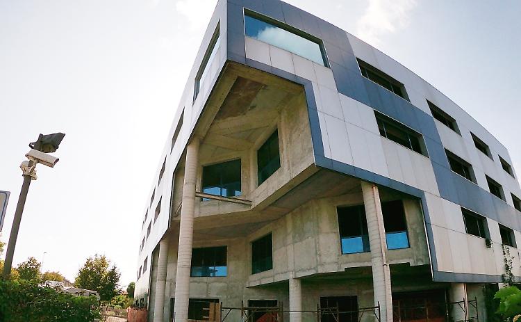 Asta deserta, tornano i senzatetto