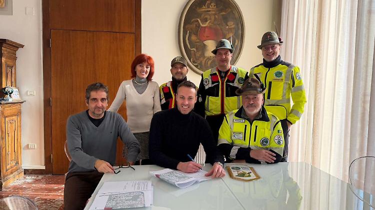 Pierina, una parte del parco al Nucleo Cinofilo Peritas degli Alpini: &laquo;Esempio di dedizione al bene&raquo;