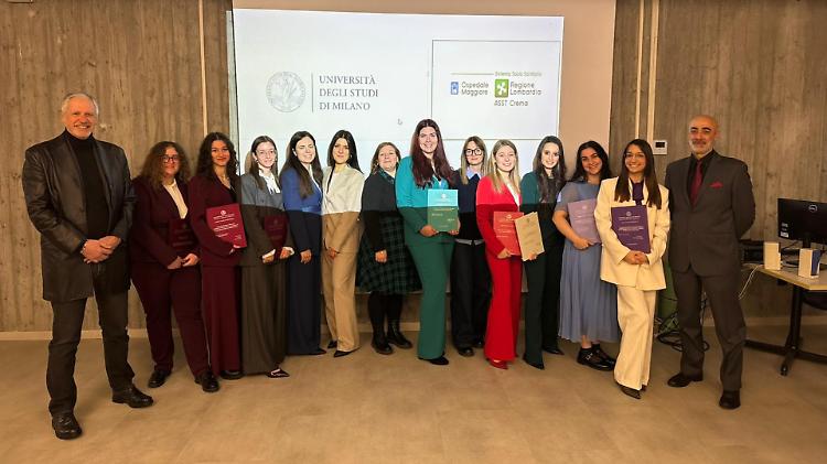 Undici nuove infermiere si laureano a Crema: più della metà resta sul territorio