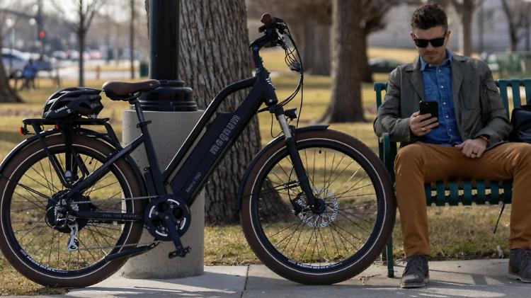 Pedala: Crema ti premia. Incentivi a chi usa la bici